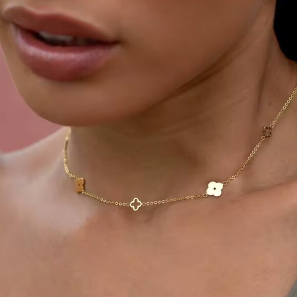 14K Gold Filled Four Leaf Clover Necklace - Picture 1 of 4